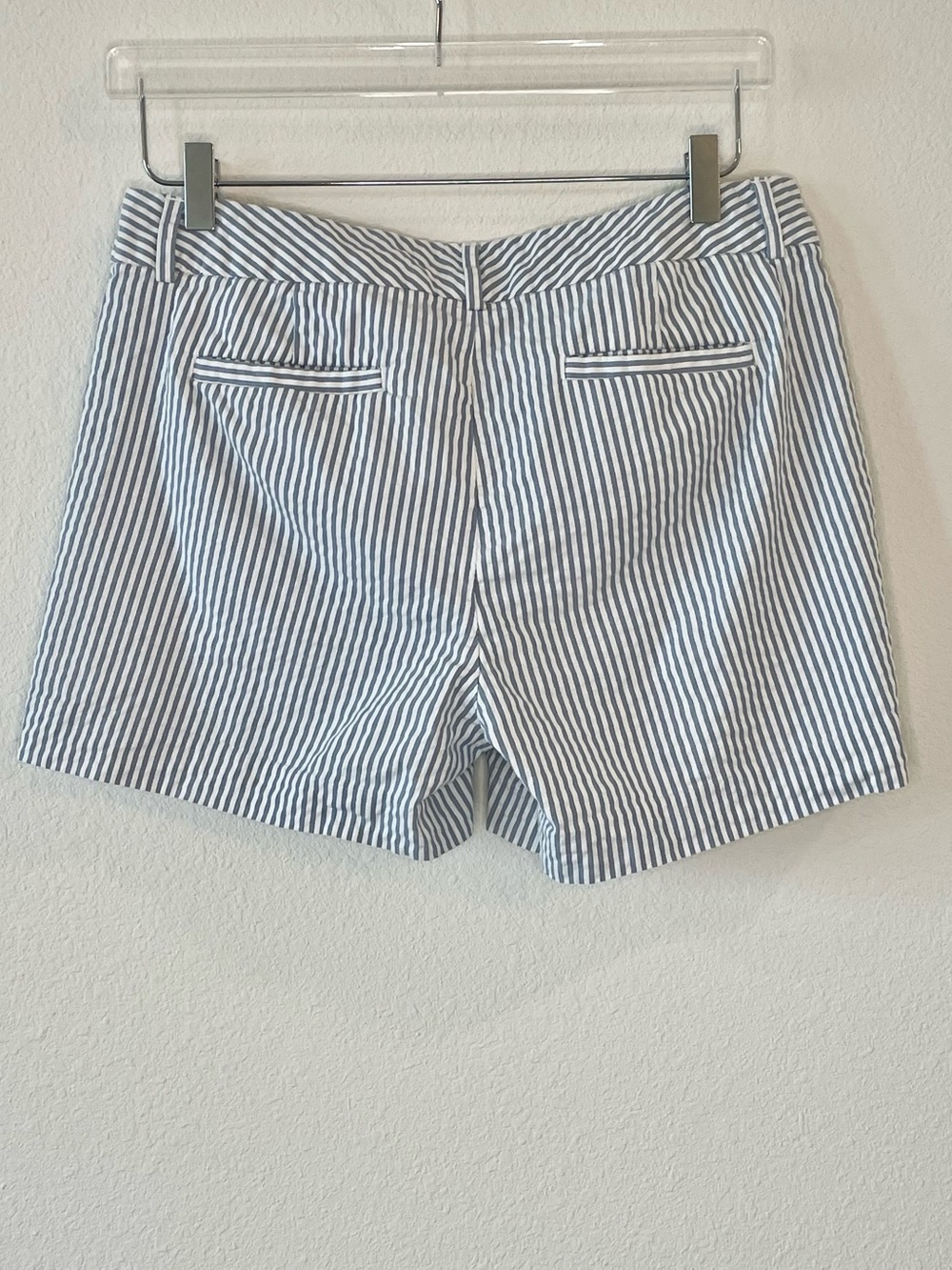 Banana Republic Seersucker 100% Cotton Chino Shorts - Picture 2 of 5